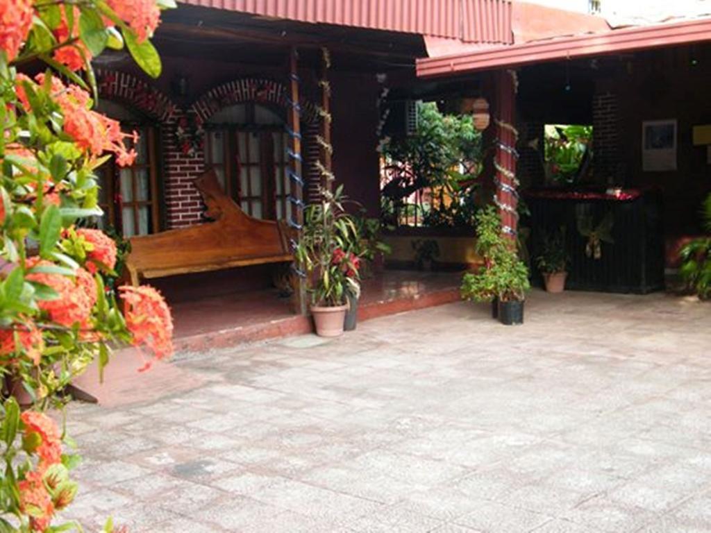 Hotel Jackie'S House Puntarenas Exterior foto